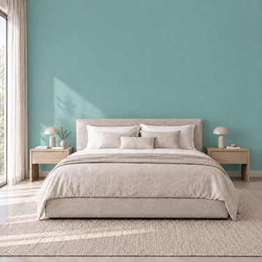 Celadon matte interieurfolie als accentwand in slaapkamer