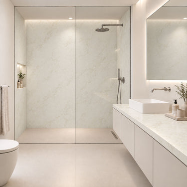 Bianco Nebbia marmer interieurfolie sfeerbeeld badkamer - Steenlook 122 cm