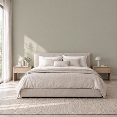 Taupe matte interieurfolie als wand in slaapkamer